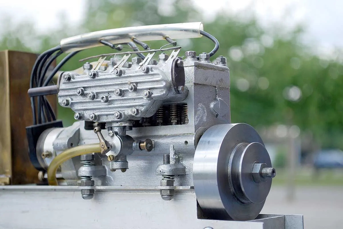 Westbury Seal 4 cylinder engine
