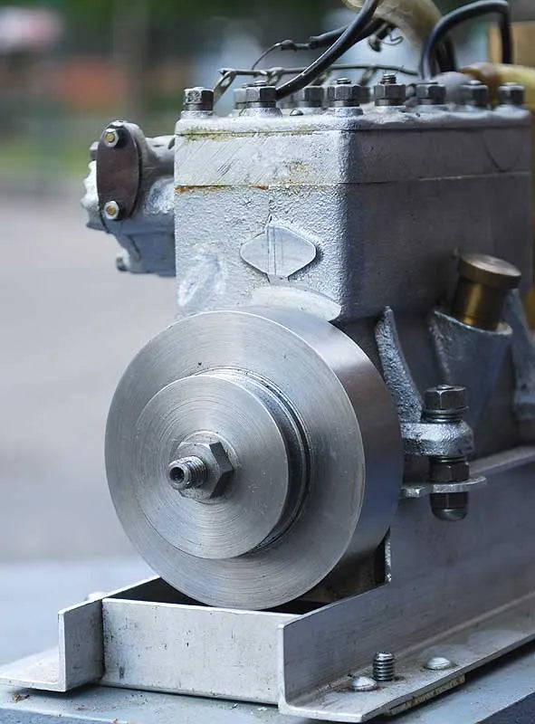 Westbury Seal 4 cylinder engine