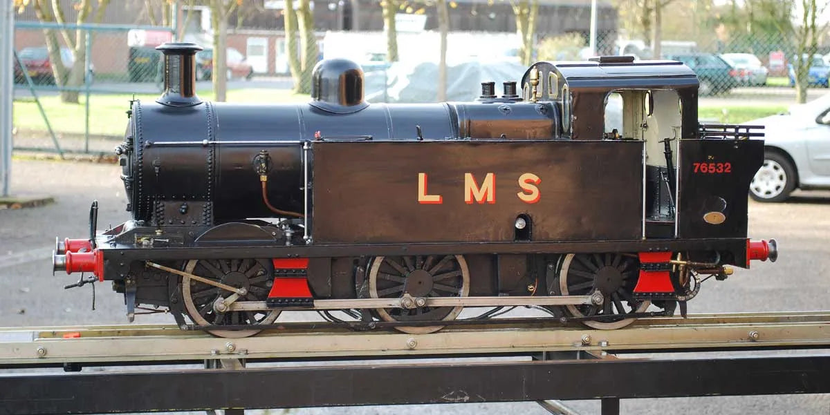 7 1/4 inch gauge LMS "Jinty" with driving truck