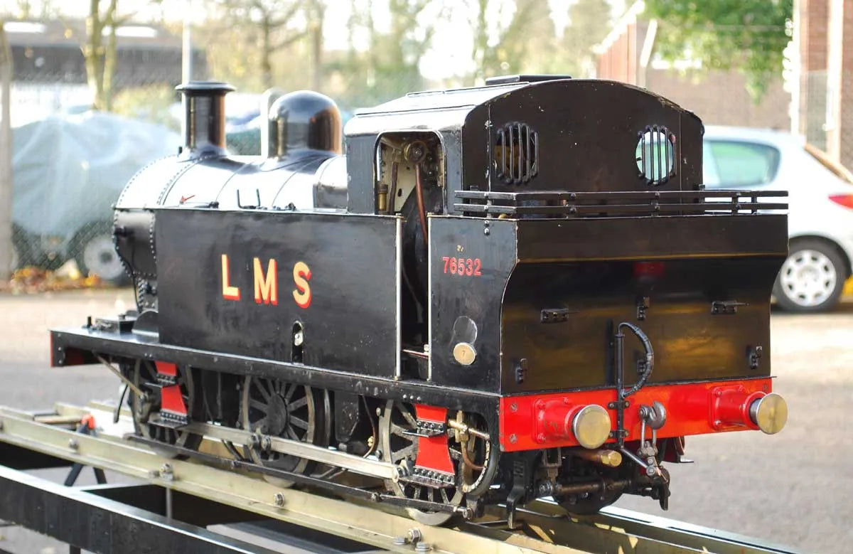 7 1/4 inch gauge LMS "Jinty" with driving truck