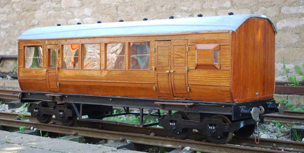 7 1/4 inch gauge teak coach