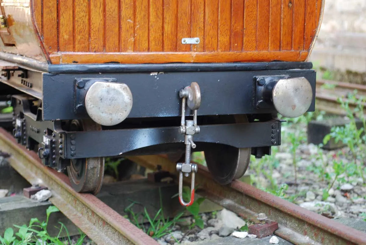 7 1/4 inch gauge teak coach