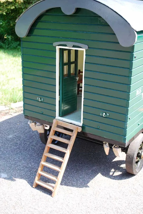 3 inch scale living van