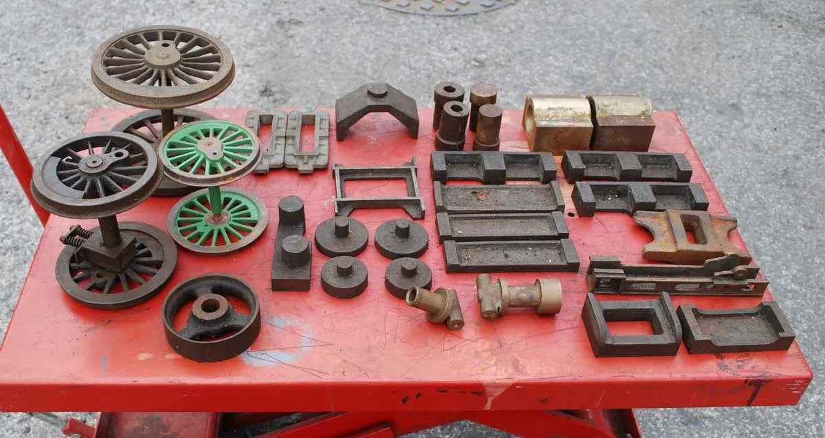 Box of castings etc