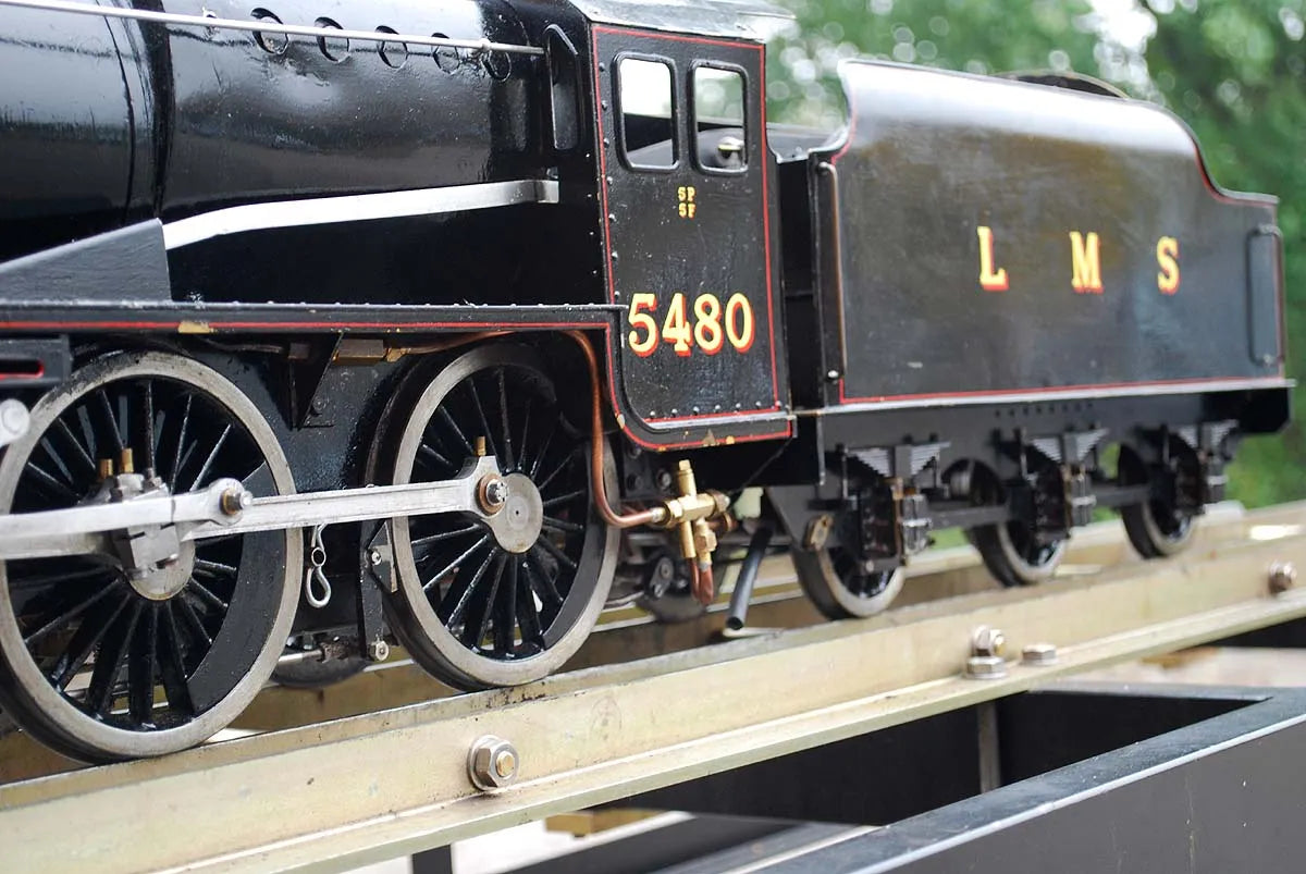 3 1/2 inch gauge Black 5