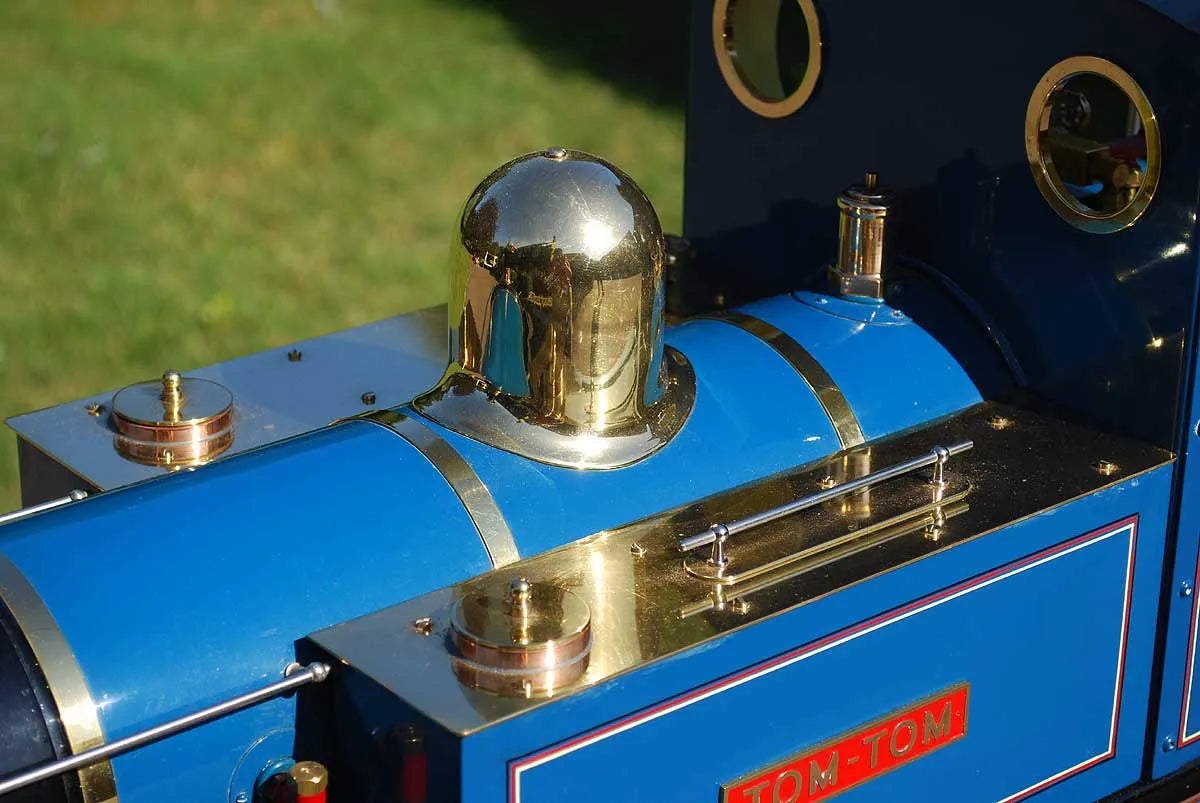 5 inch gauge Polly III with driving truck