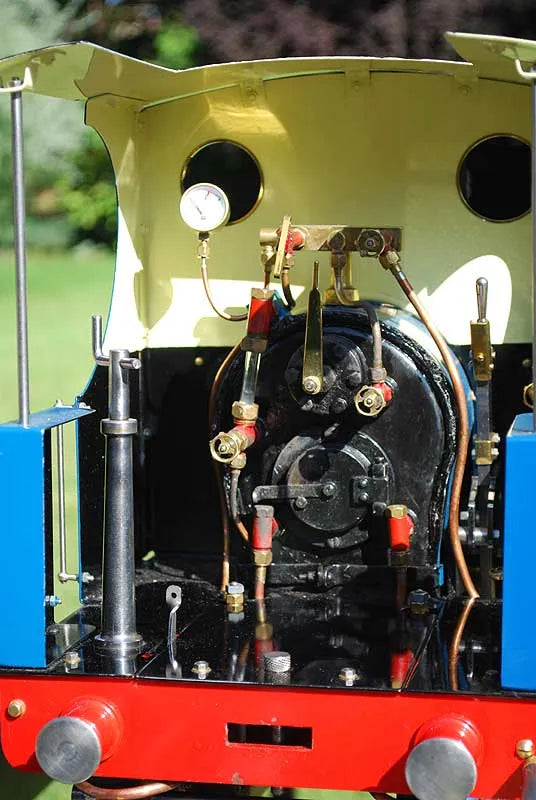 5 inch gauge Polly III with driving truck