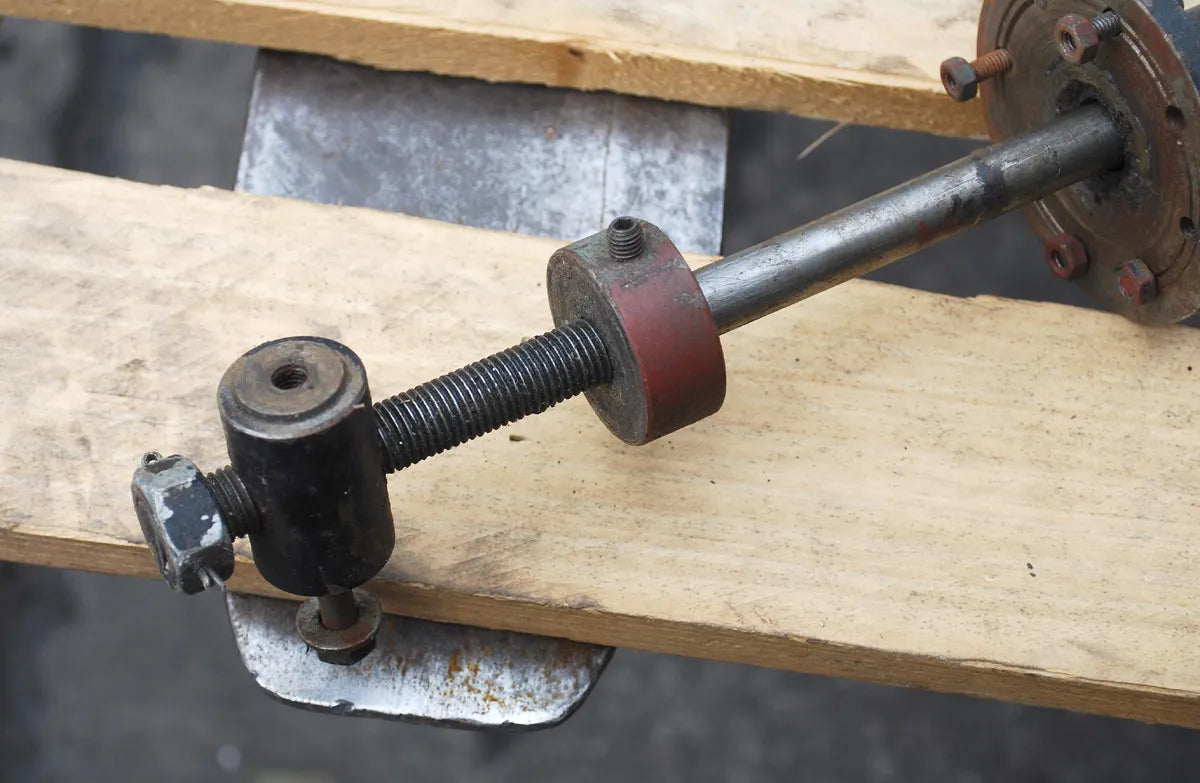 Pair 7 1/4 inch gauge locomotive wheelsets & brake handle