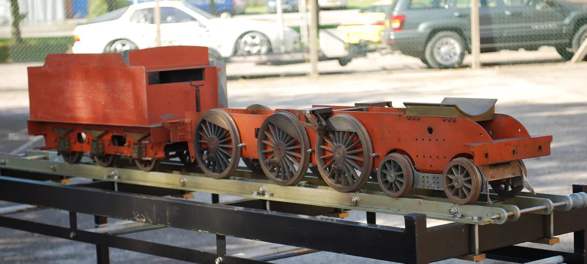 5 inch gauge part-built LNER B1 with tender