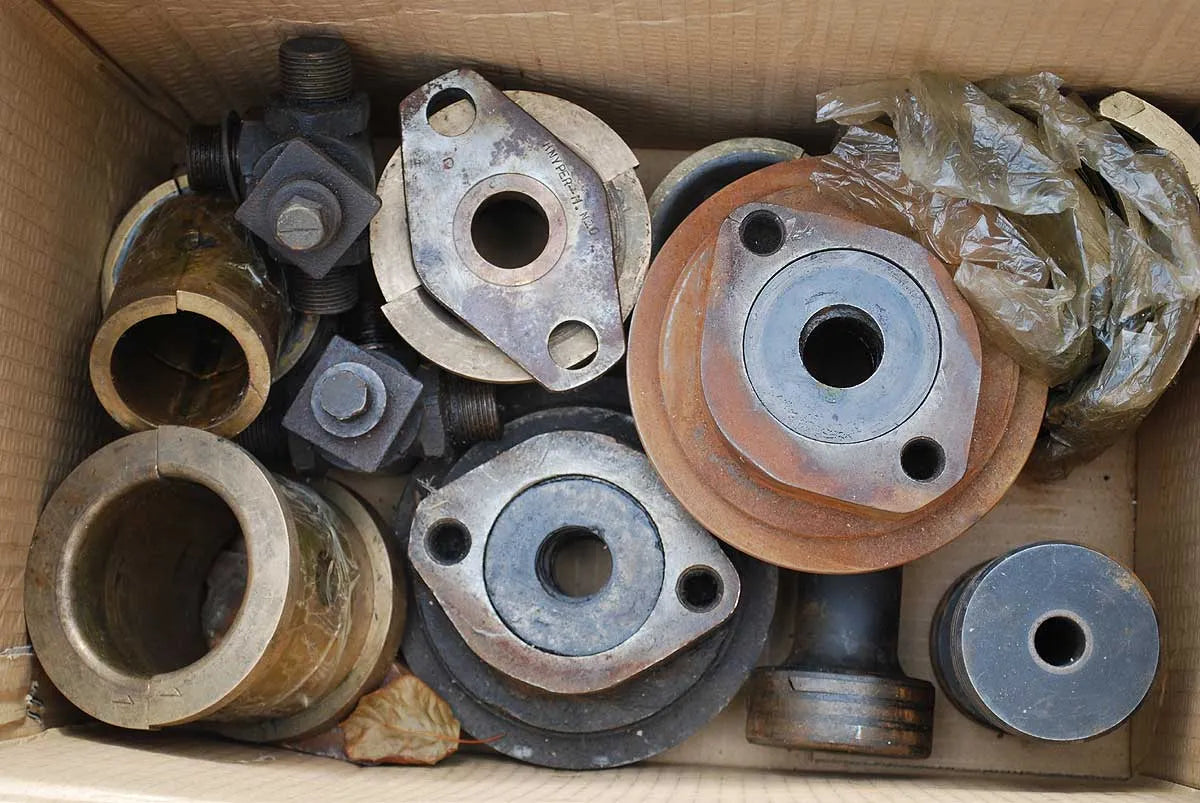 6 x 8 vertical twin cylinder piston valve engine