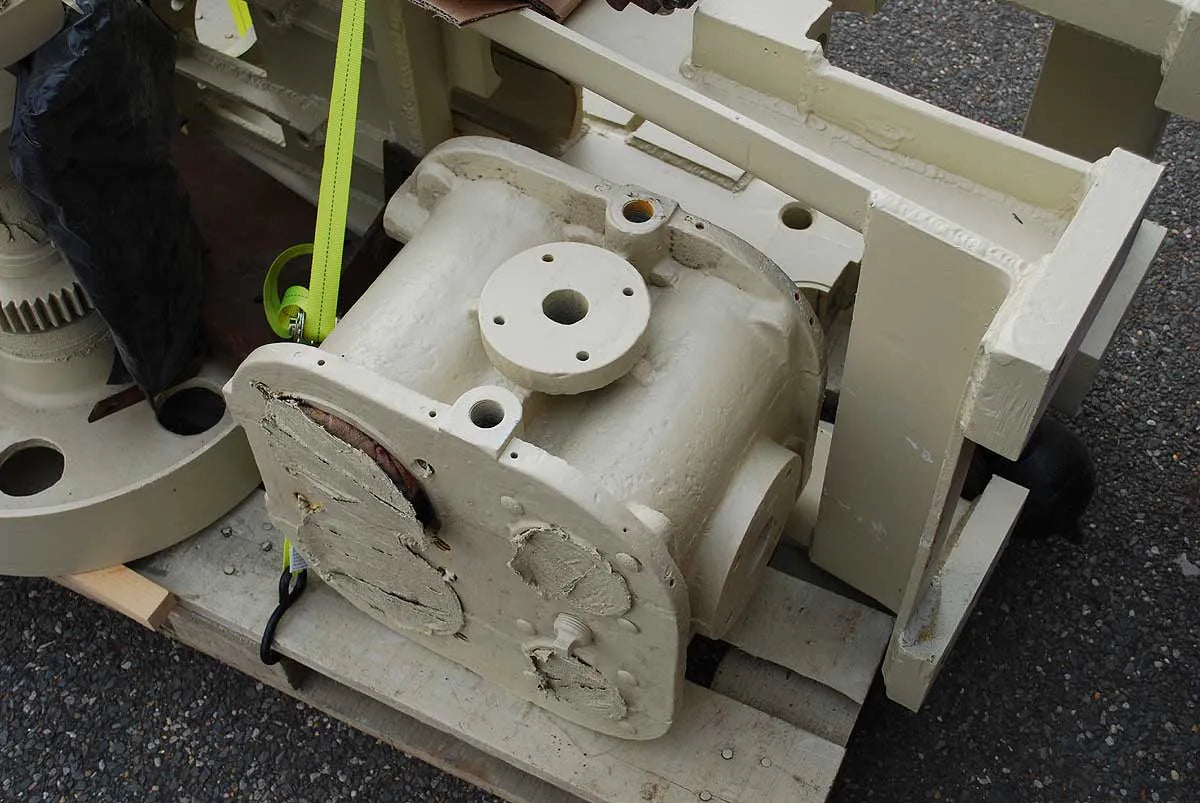 6 x 8 vertical twin cylinder piston valve engine