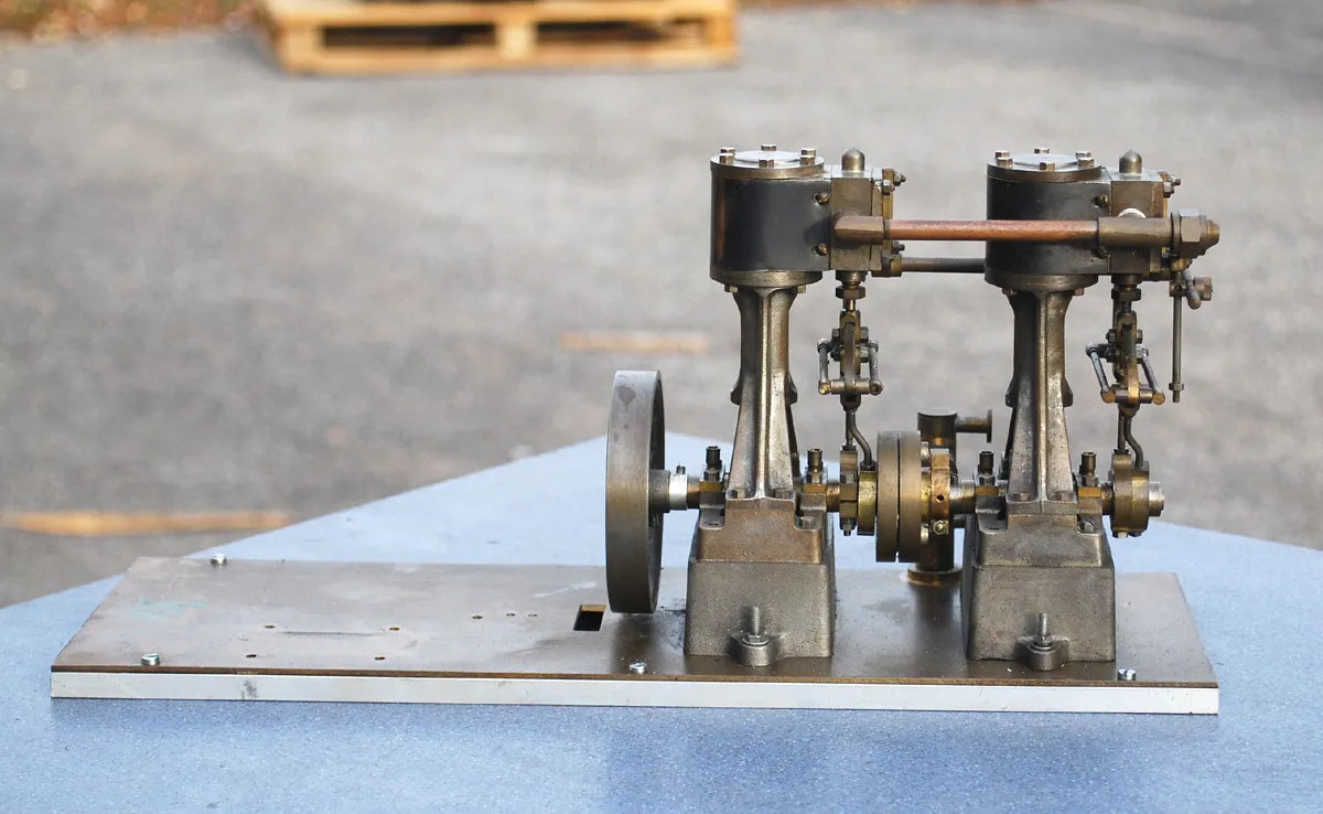Pair Stuart 10V coupled engines