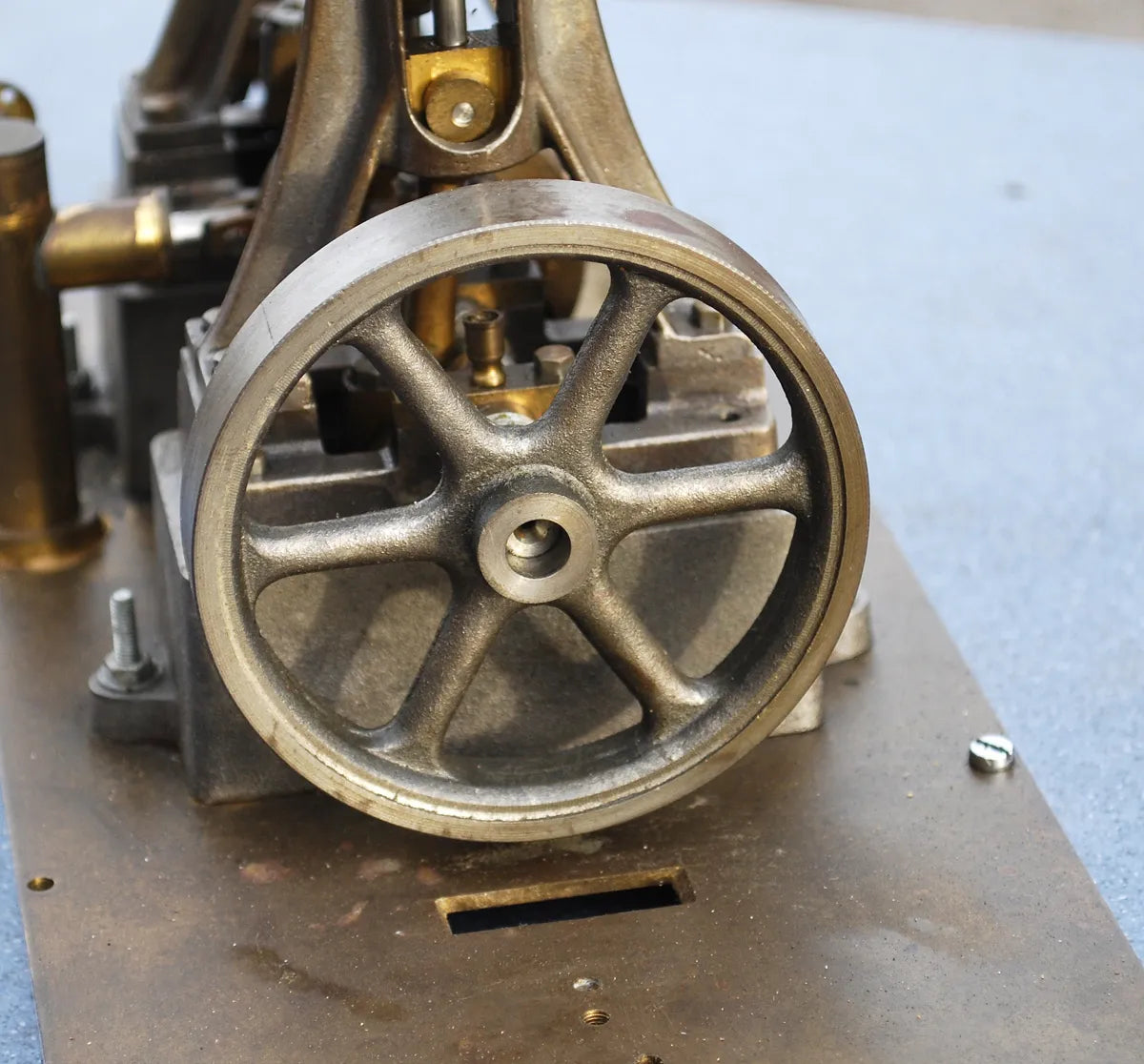 Pair Stuart 10V coupled engines
