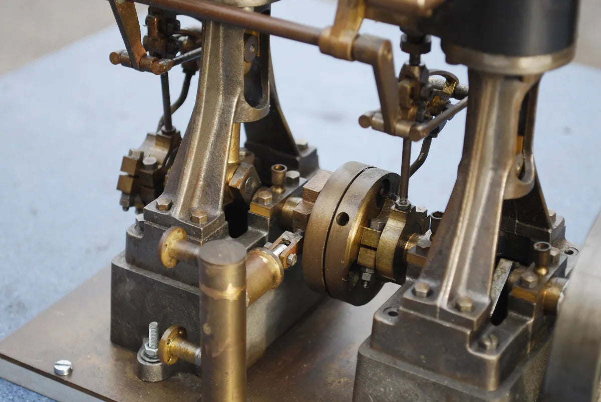 Pair Stuart 10V coupled engines