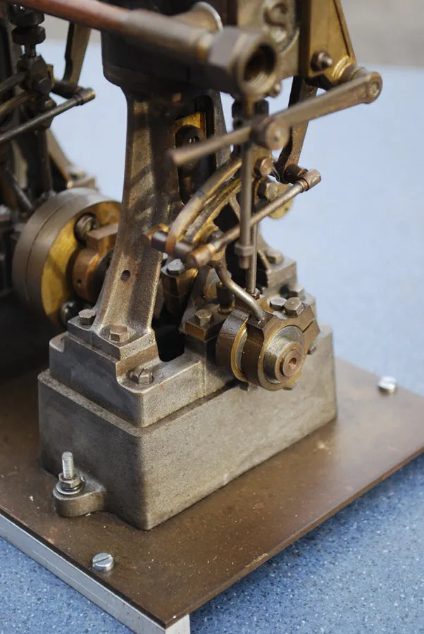 Pair Stuart 10V coupled engines