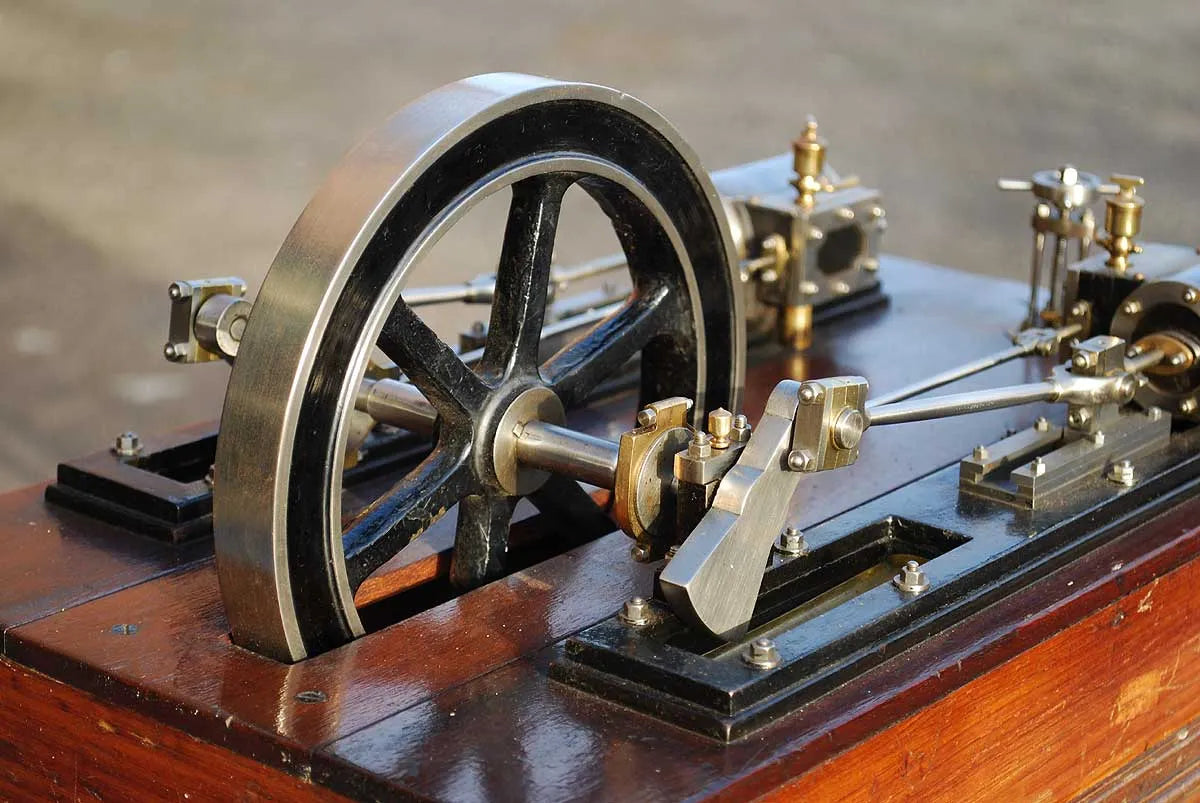 Twin cylinder mill engine
