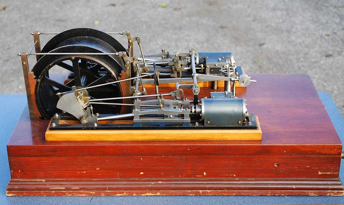 Twin cylinder colliery winding engine