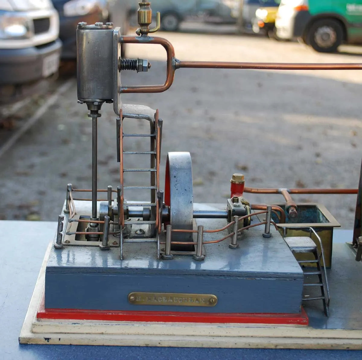 Steam plant with oscillating vertical engine, horizontal mill engine