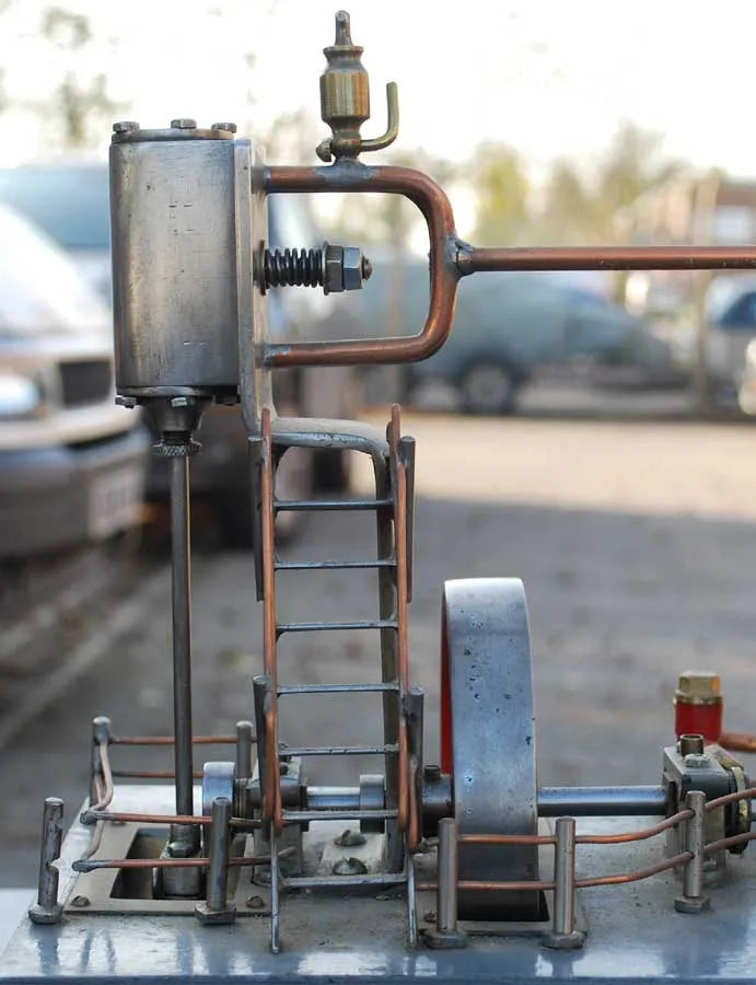 Steam plant with oscillating vertical engine, horizontal mill engine