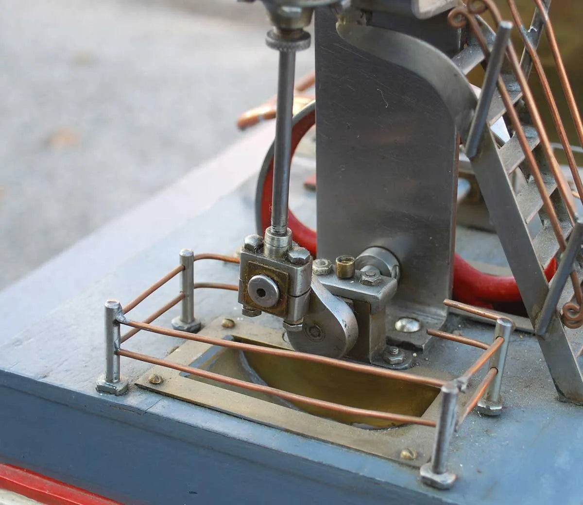 Steam plant with oscillating vertical engine, horizontal mill engine