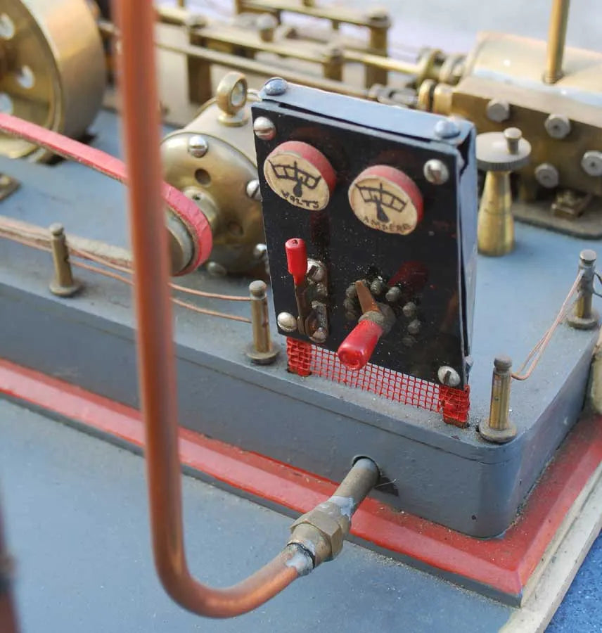 Steam plant with oscillating vertical engine, horizontal mill engine