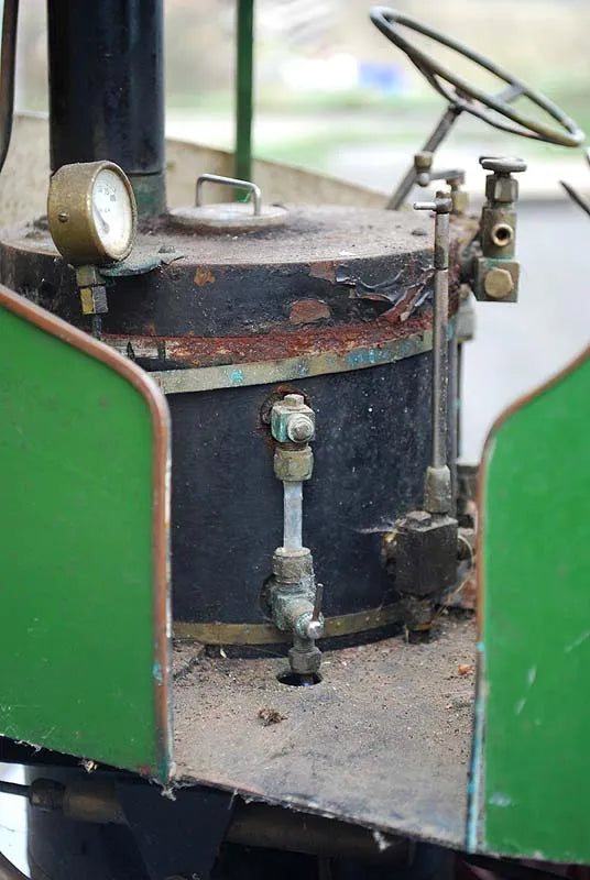 2 inch scale Clayton steam wagon for restoration