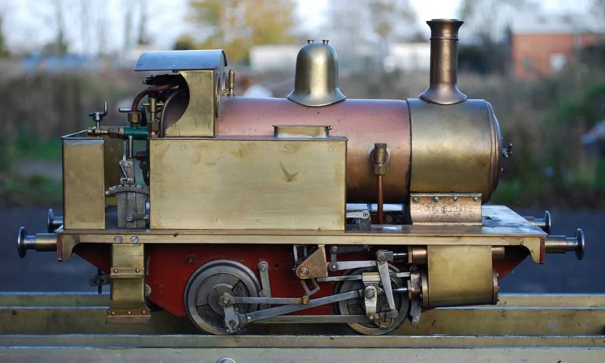 3 1/2 inch gauge large-boilered "Tich" 0-4-0T