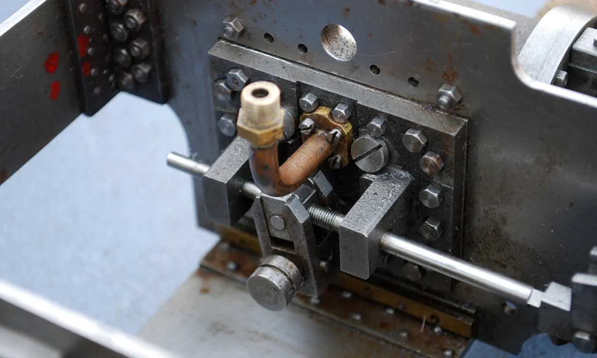 5 inch gauge chassis with unusual valve drive