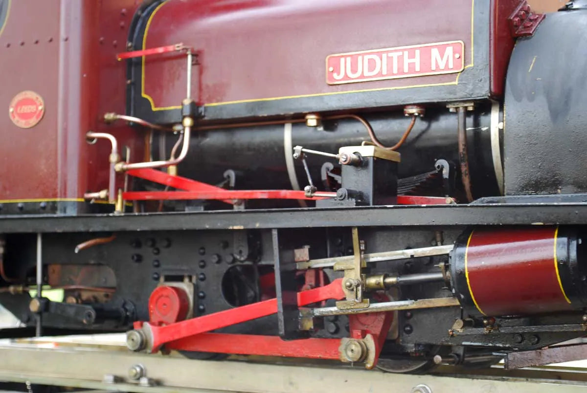 5 inch gauge Hunslet 0-4-0ST