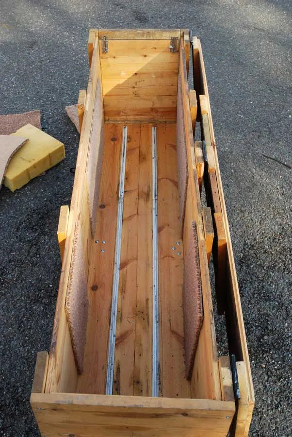 Wooden locomotive cradle