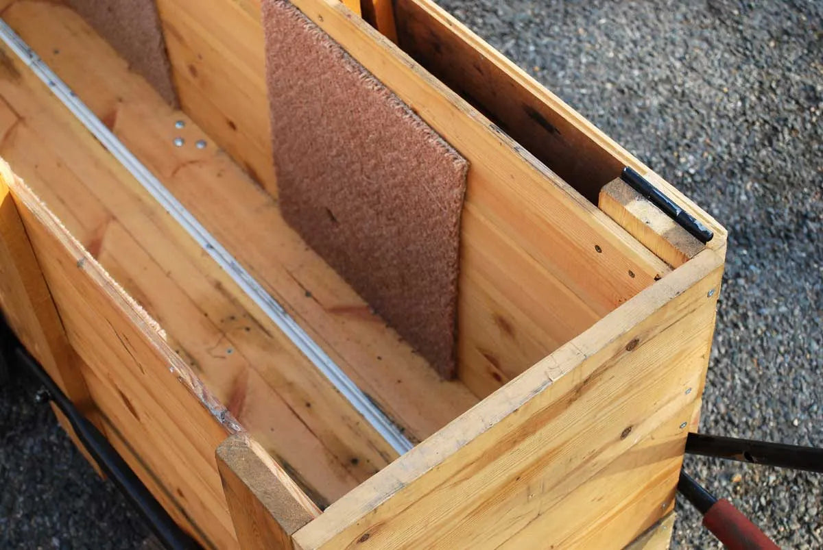 Wooden locomotive cradle