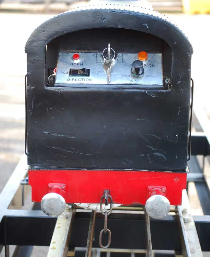 5 inch gauge Class 08 shunter