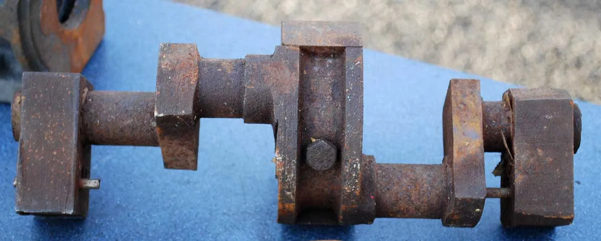 Quantity small vertical engine castings