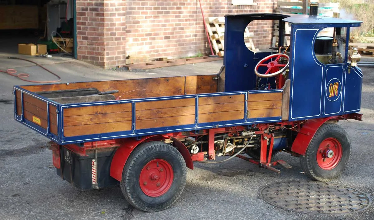 4 inch scale Sentinel steam wagon