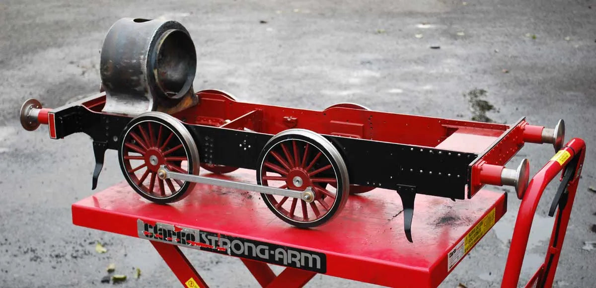 9 1/2 inch gauge MR 0-4-0ST