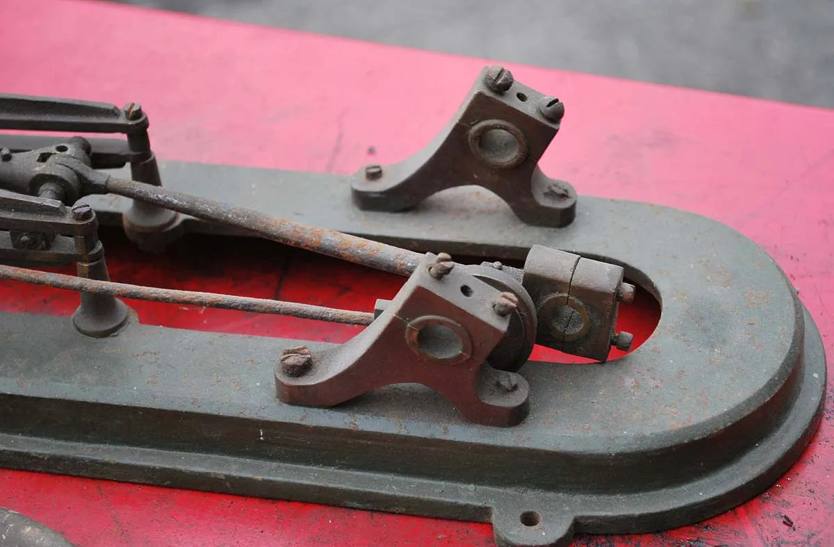 Old dismantled horizontal engine