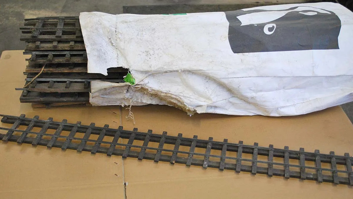 19 three foot length 2 inch gauge track