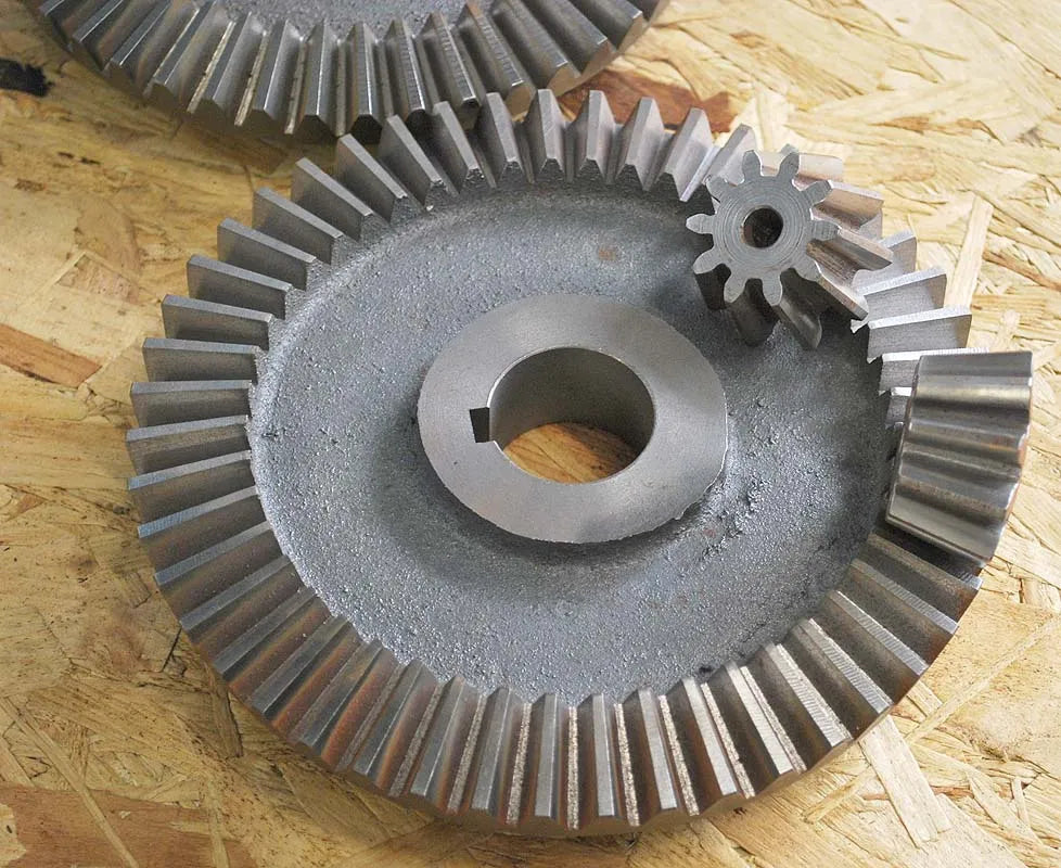 4 inch scale Foster differential gears
