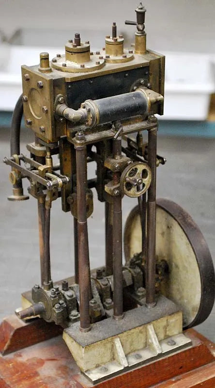 Vertical twin engine