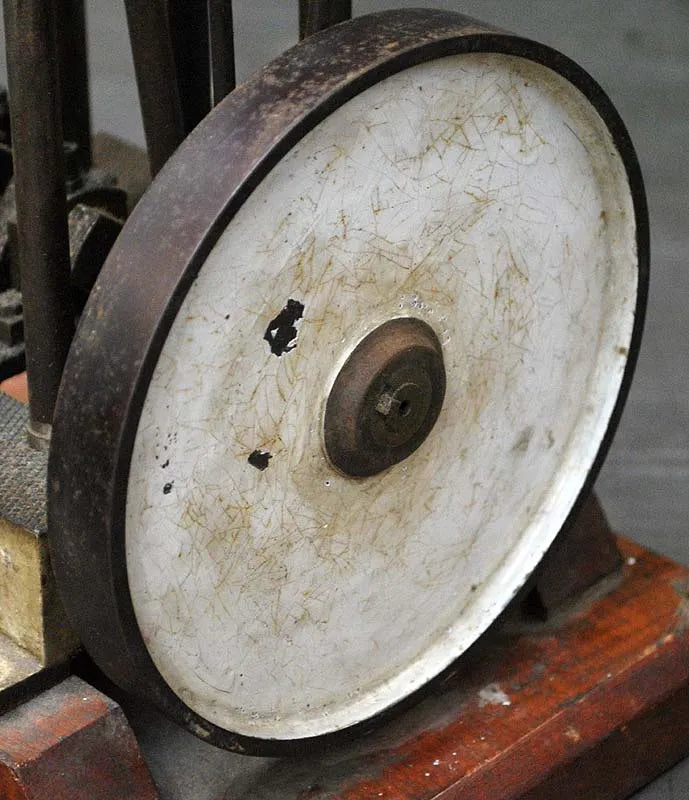 Vertical twin engine