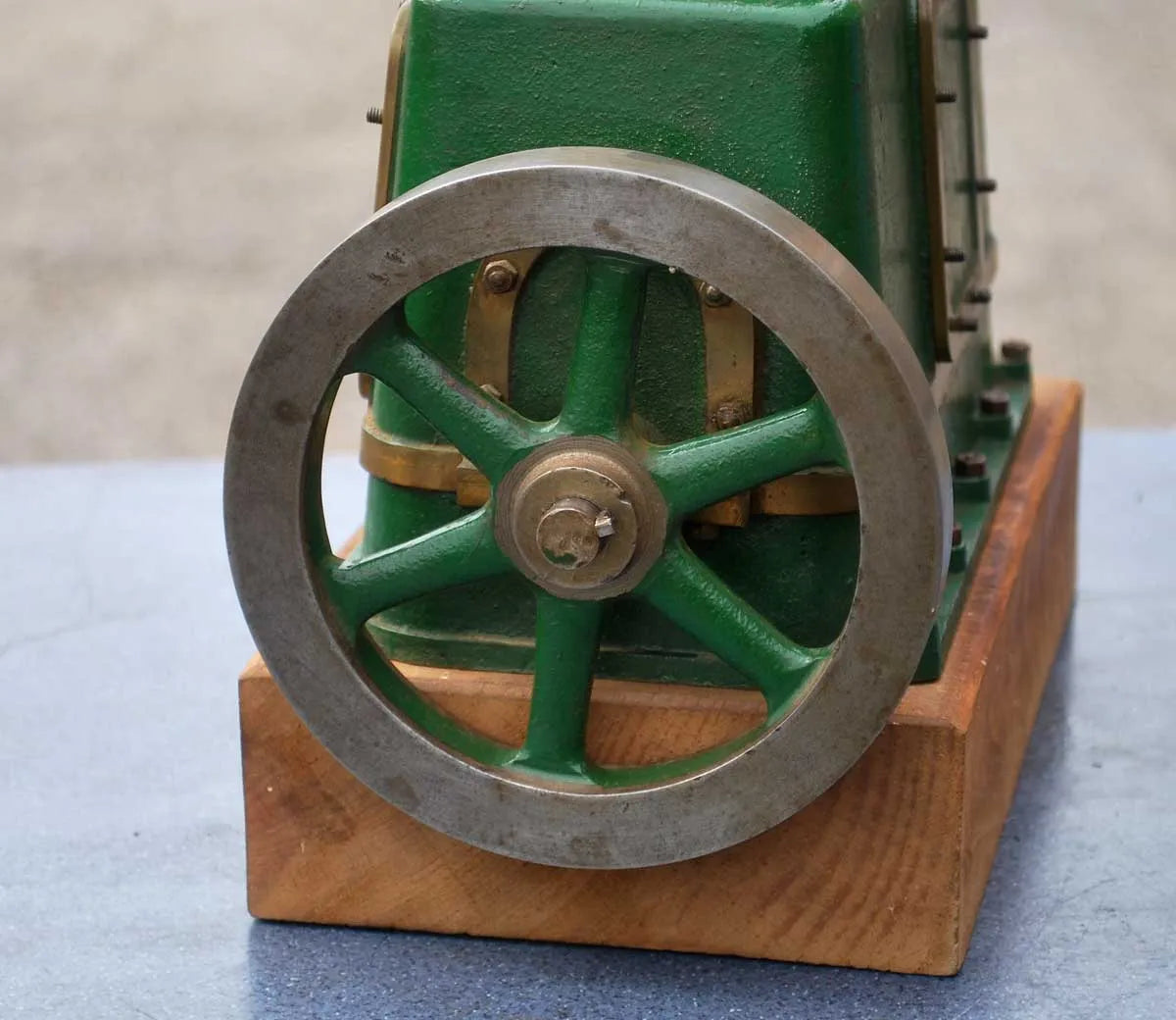 Willans expansion engine