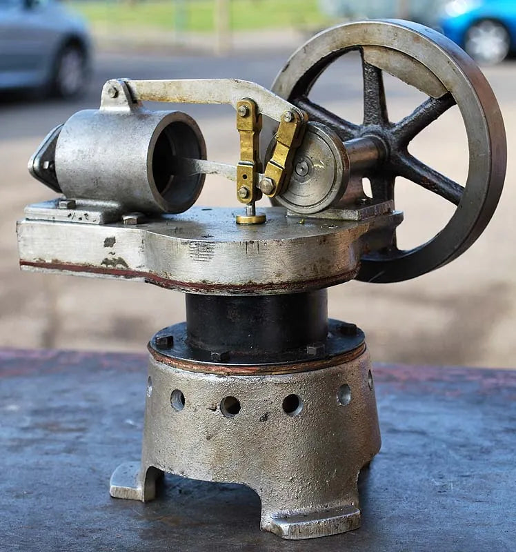 Robinson hot air engine