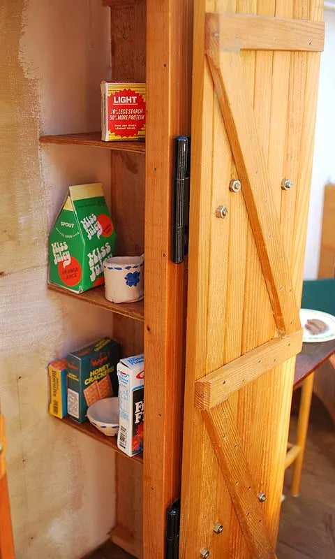 3 inch scale living van