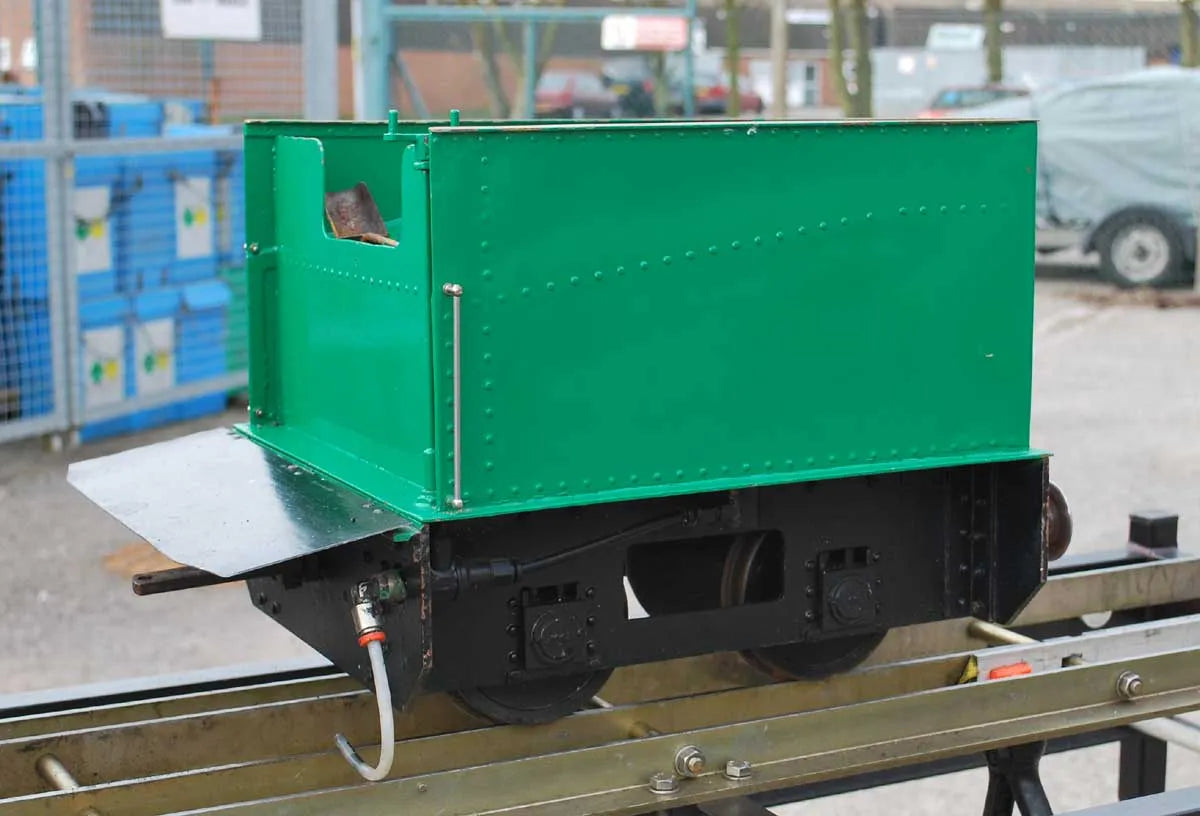 5 inch gauge Sweet Pea with tender