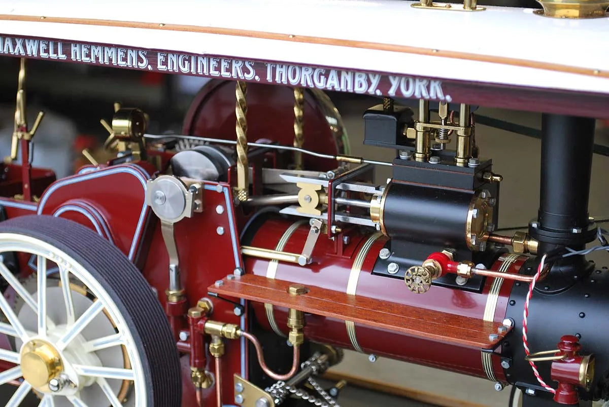 Maxwell Hemmens Showmans engine