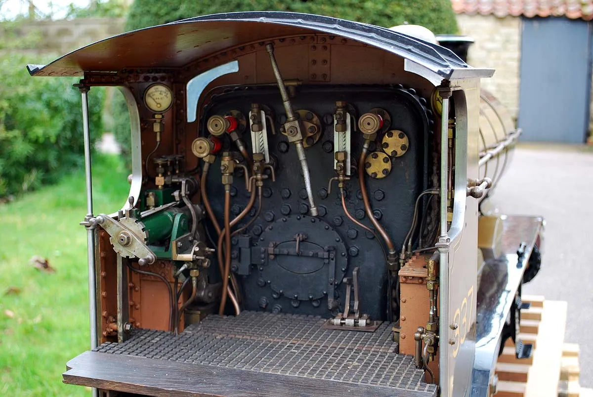 9 1/2 inch gauge LB&SCR Mogul