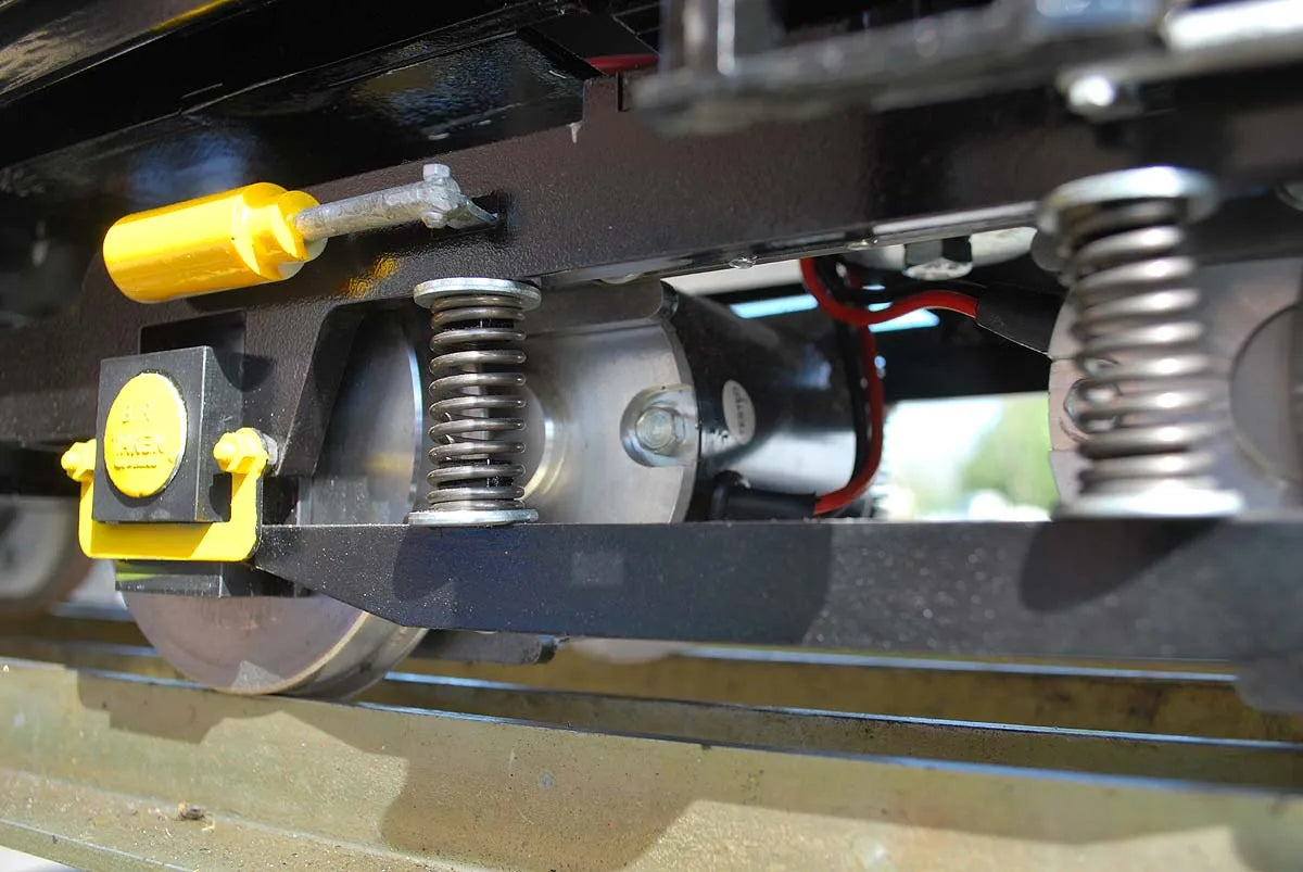 5 inch gauge Class 15 battery-electric