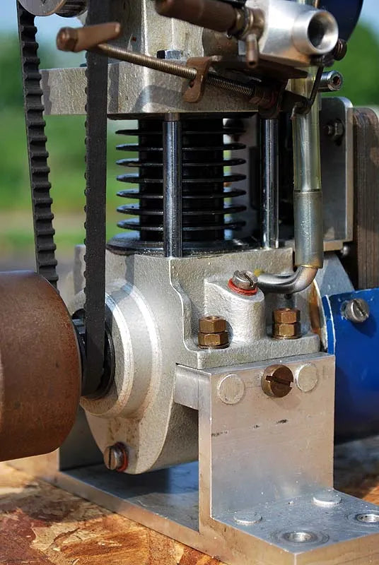 Small OHC IC engine
