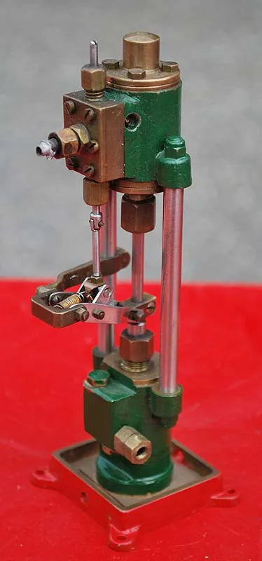 Small vertical steam pump
