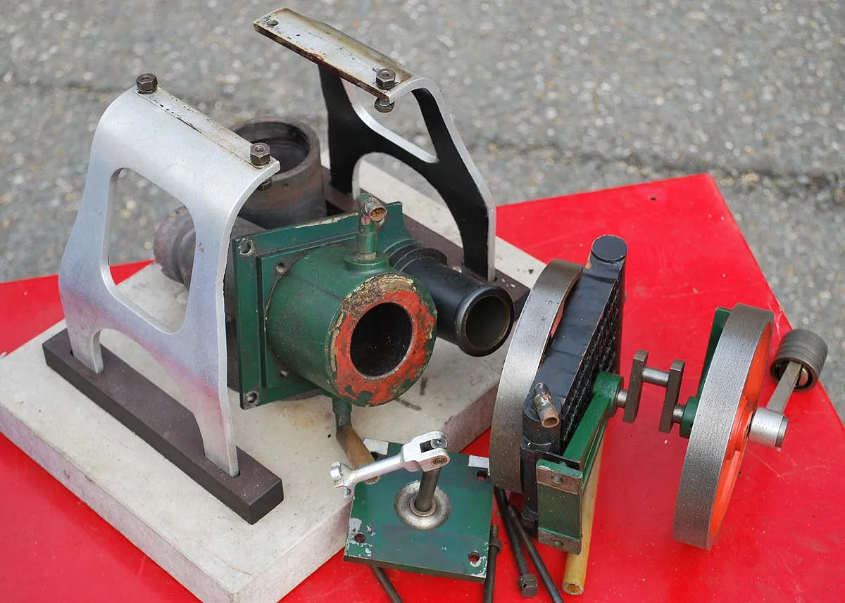 Model Heinrici style hot air engine